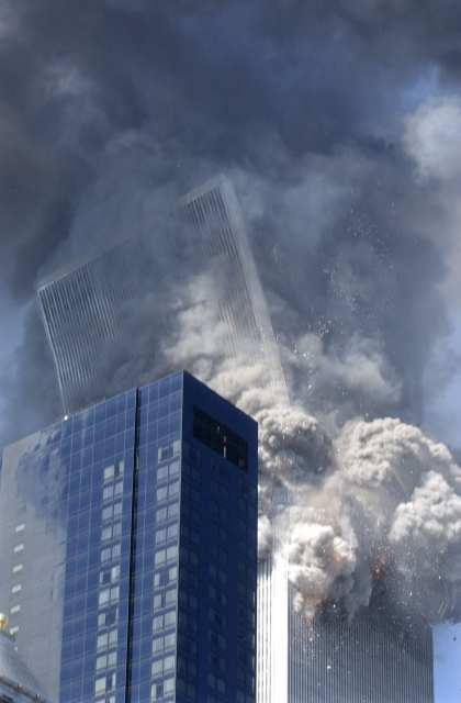 WTC 2 tipping